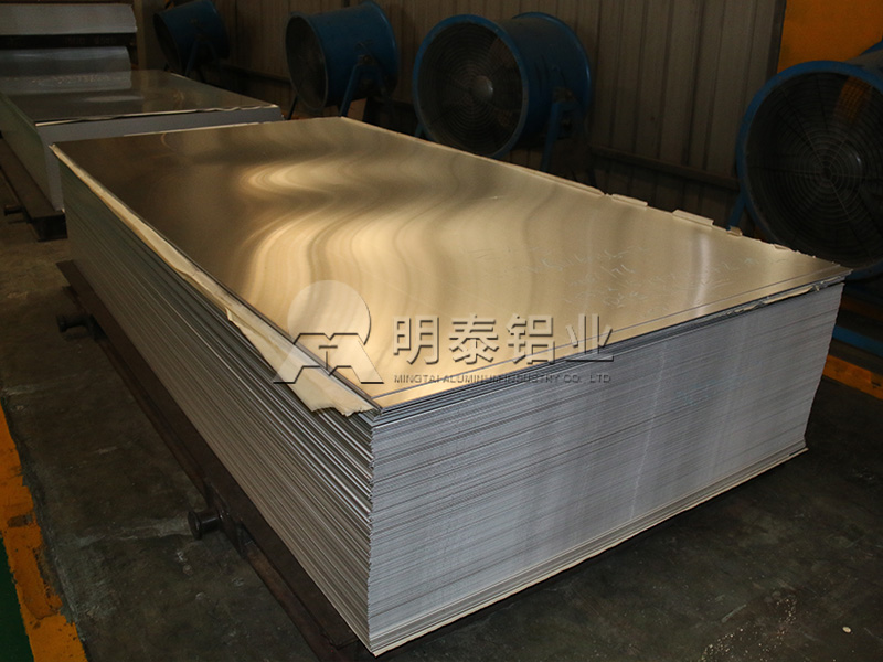 铝合金灯箱_LED广告灯箱用3003黄瓜视频成年厂家直销价格多少？